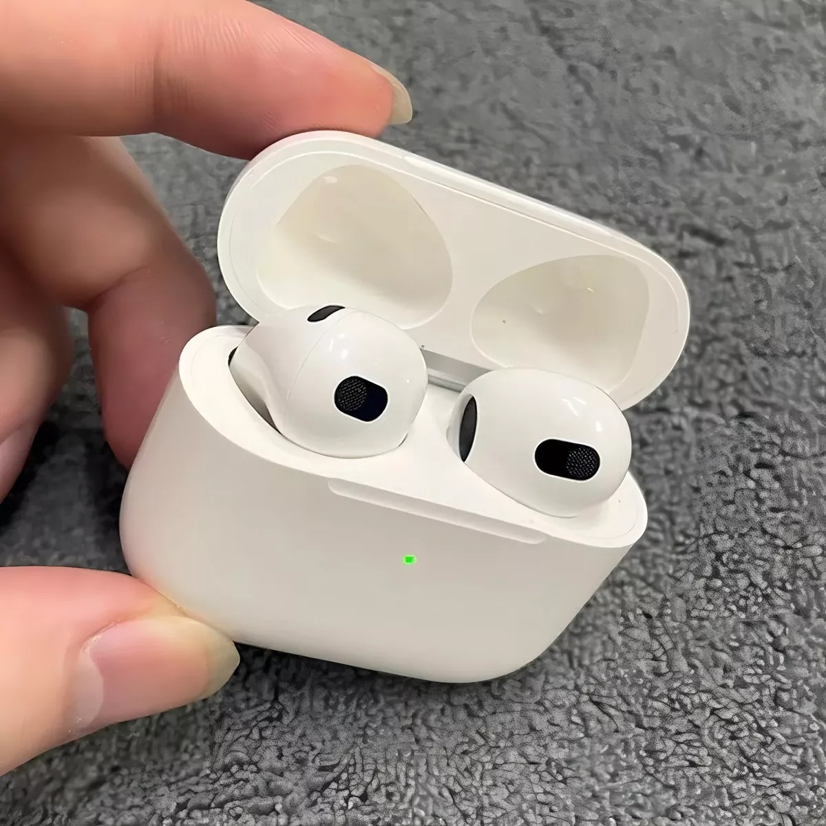 AUDÍFONOS AIRPODS 4TA GENERACIÓN IPHONE